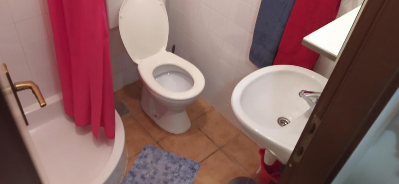 Apartments Ivka 오미스 외부 사진