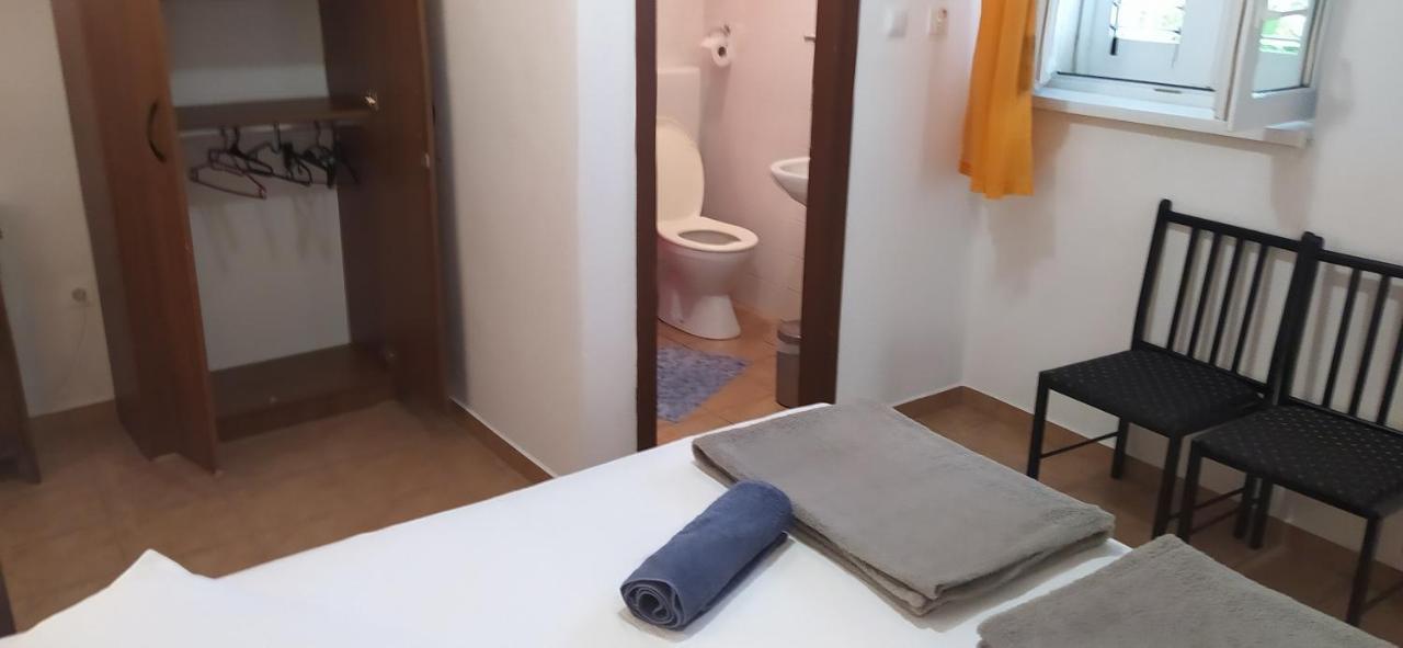 Apartments Ivka 오미스 외부 사진