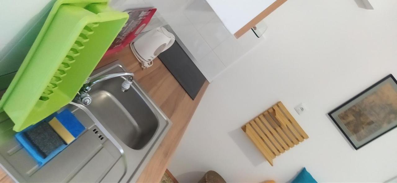 Apartments Ivka 오미스 외부 사진
