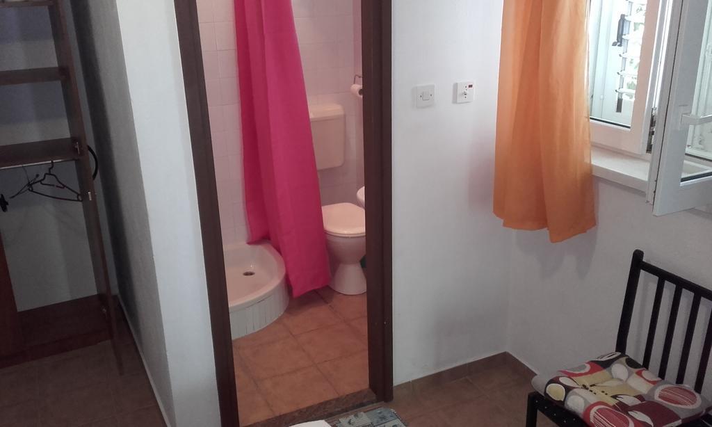 Apartments Ivka 오미스 외부 사진