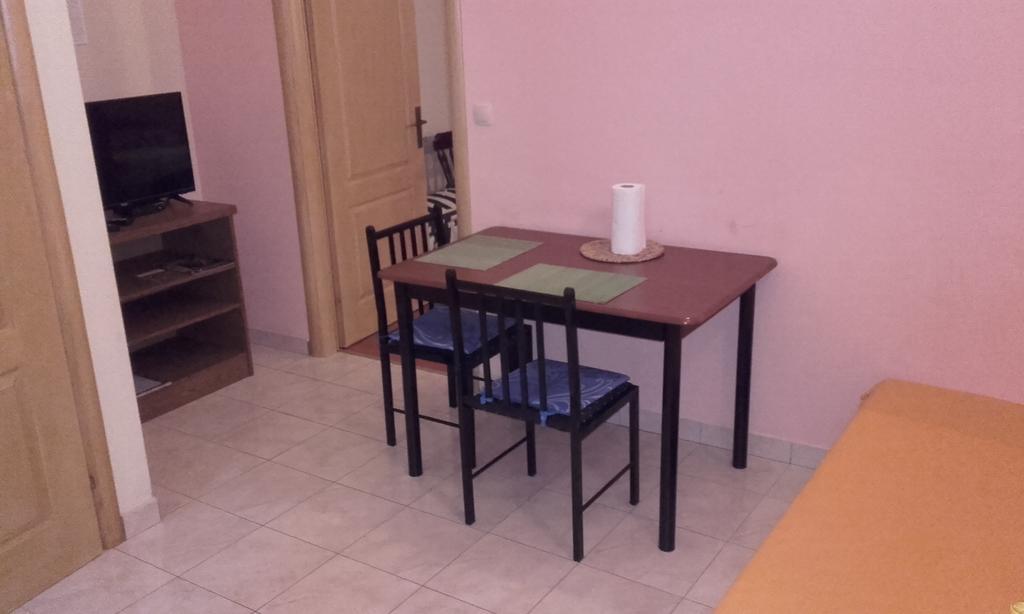 Apartments Ivka 오미스 외부 사진