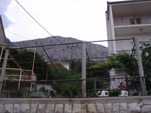 Apartments Ivka 오미스 외부 사진