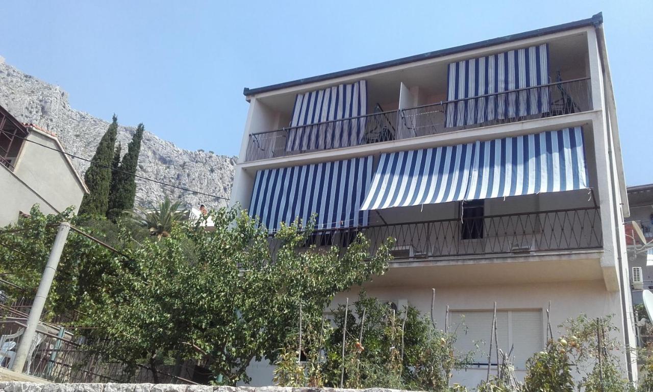 Apartments Ivka 오미스 외부 사진